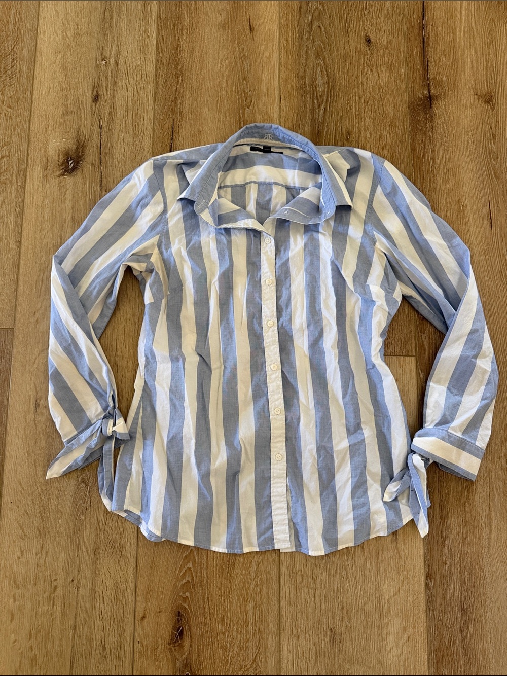 Banana Republic | Blue/White Stripe Button-Down | Tie Cuffs | Riley Shirt | 12